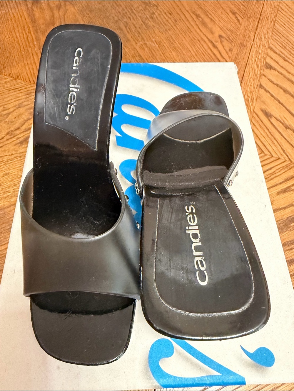 Candie's Black Studded Platform Mule Heels - Picture 2 of 10